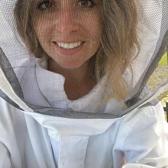 Meet your Posher, Cotey - Picture 3 of 4